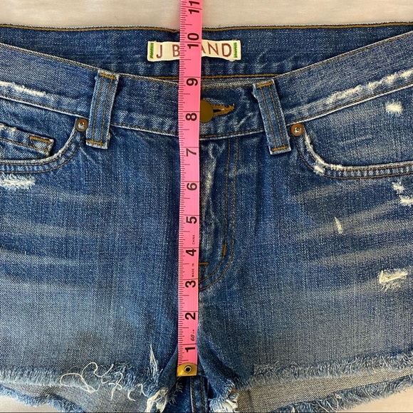 J BRAND Libra Cut Off Denim Shorts - Medium Blue, Size 27 - Picture 10 of 12